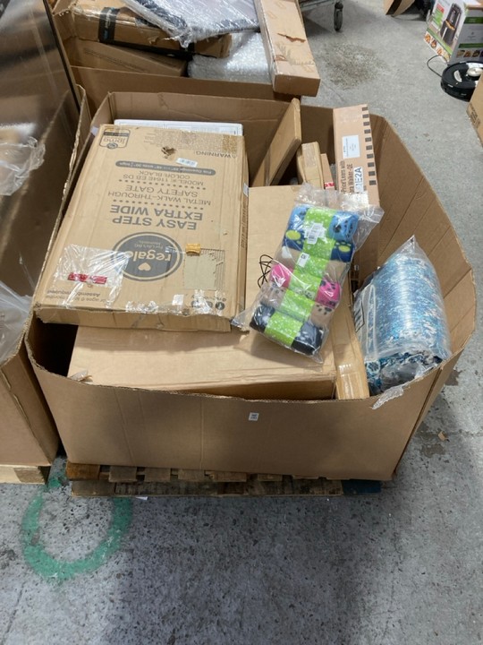 Lot 281  
            Marchington SR15 - Delivery or Collection 

                
PALLET OF ASSORTED ITEMS TO INCLUDE REGALO EASY STEP EXTRA WIDE: LOCATION - A6 (K...