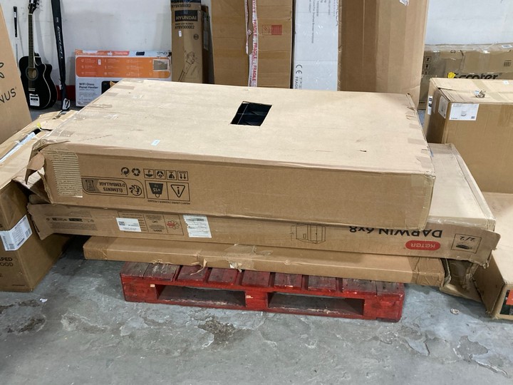 Lot 33  
            Marchington SR15 - Delivery or Collection 

                
3 X ASSORTED PARTIAL ITEMS TO INCLUDE KETER DARWIN 6 X 8 SHED BOX 2 OF 2: LOCATIO...