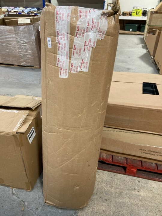 Lot 44  
            Marchington SR15 - Delivery or Collection 

                
ROLLED DOUBLE MATTRESS: LOCATION - A1