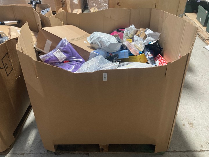 Lot 51  
            Marchington SR15 - Delivery or Collection 

                
PALLET OF ASSORTED ITEMS TO INCLUDE RUSSELL HOBBS IRONING BOARD: LOCATION - B1 (K...