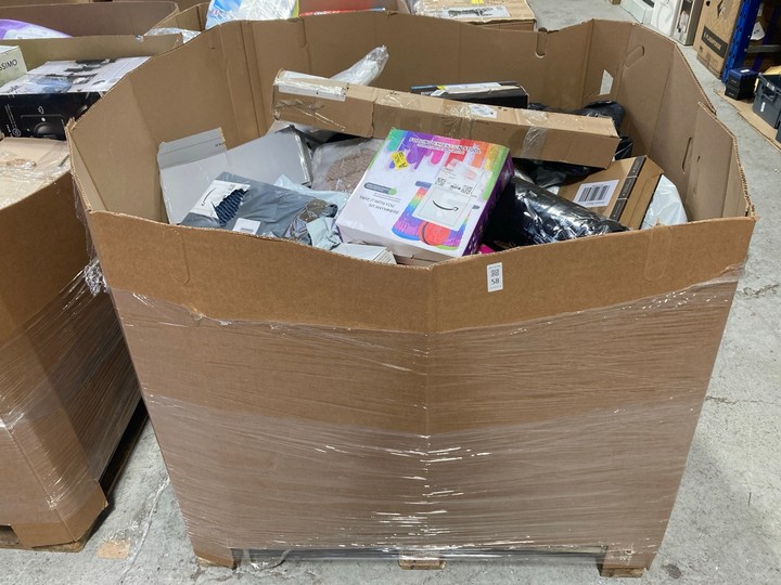 Lot 58  
            Marchington SR15 - Delivery or Collection 

                
PALLET OF ASSORTED ITEMS TO INCLUDE VILEDA ULTRAMAX 2 IN 1 MICROFIBRE MOP SET: LO...