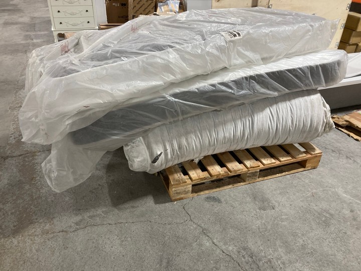Lot 95  
            Marchington SR15 - Delivery or Collection 

                
3 X ASSORTED MATTRESSES TO INCLUDE SINGLE MATTRESS: LOCATION - B2