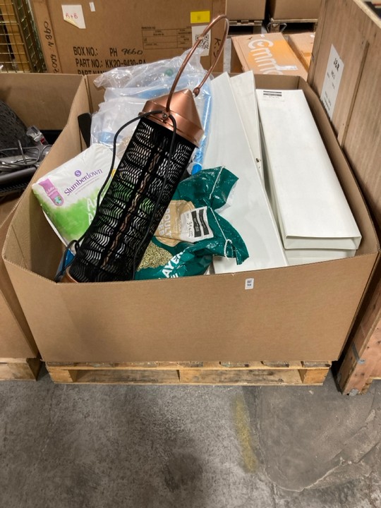 Lot 98  
            Marchington SR15 - Delivery or Collection 

                
PALLET OF ASSORTED ITEMS TO INCLUDE KALOS ELECTRIC PATIO HEATER IN BLACK/COPPER: ...