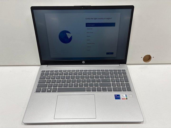 Lot 102  
            Marchington - Parcel Delivery Only 

                
HP 15-FD0053NA 512GB LAPTOP IN SILVER: MODEL NO A2SB1EA#ABU (WITH CHARGING CABLE,...