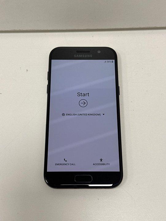 Lot 19  
            Marchington - Parcel Delivery Only 

                
SAMSUNG GALAXY A5 2017 32 GB SMARTPHONE IN BLACK: MODEL NO SM-A520F (WITH CHARGER...