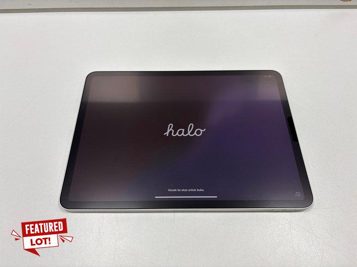 Lot 58  
            Marchington - Parcel Delivery Only 

                
APPLE IPAD PRO (11-INCH, 3RD GEN) 128GB TABLET WITH WIFI IN SILVER: MODEL NO MHQT...