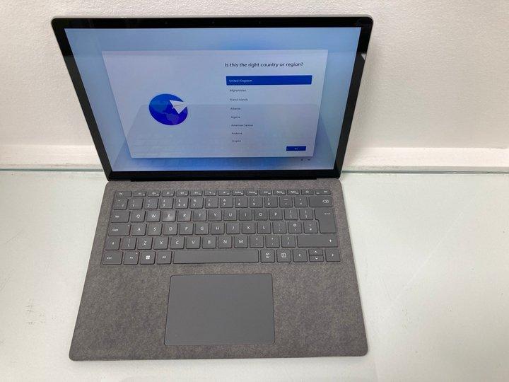 Lot 84  
            Marchington - Parcel Delivery Only 

                
MICROSOFT SURFACE 4 256GB LAPTOP IN SILVER: MODEL NO 1950 (UNIT ONLY). INTEL CORE...