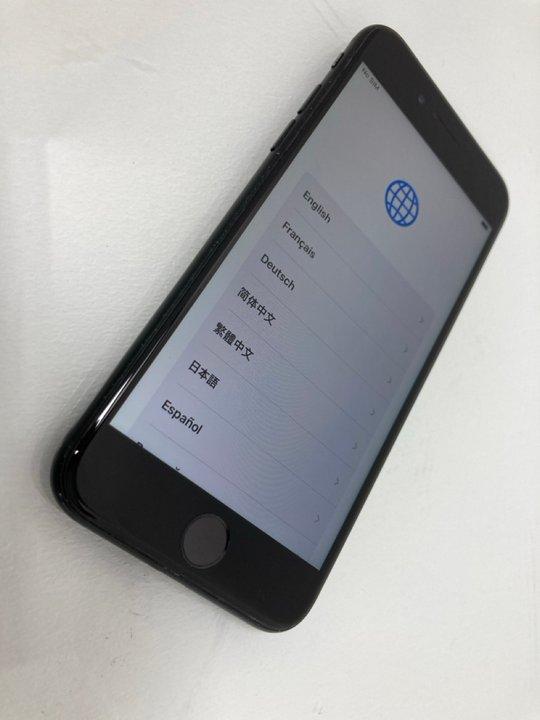 Lot 9  
            Marchington - Parcel Delivery Only 

                
APPLE IPHONE SE 64GB SMARTPHONE IN GREY: MODEL NO A2296 (UNIT ONLY) [JPTM151473]