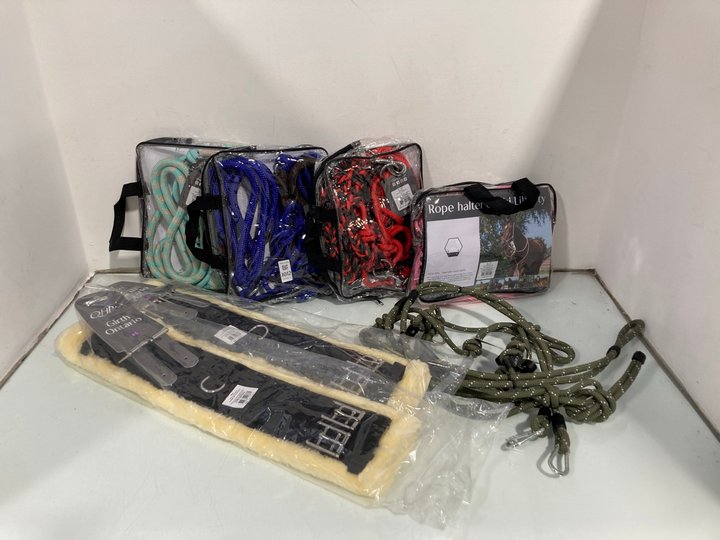 Lot 1012  
            Marchington SR12 - Parcel Delivery Only 

                
QTY OF ASSORTED HORSE ITEMS TO INCLUDE 2 X QHP DRESSAGE ONTARIO GIRTHS - SIZE 45C...