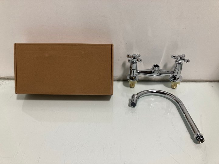 Lot 105  
            Marchington SR12 - Parcel Delivery Only 

                
VICTORIAN BATH TAP SET IN STAINLESS STEEL: LOCATION - J4