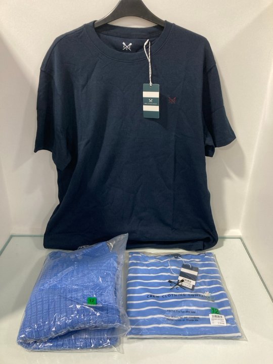 Lot 1100  
            Marchington SR12 - Parcel Delivery Only 

                
QTY OF ASSORTED CREW CLOTHING COMPANY ITEMS TO INCLUDE WAFFLE TEE IN NAVY - UK SI...