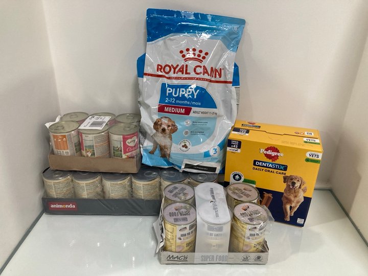 Lot 1110  
            Marchington SR12 - Parcel Delivery Only 

                
QTY OF ASSORTED PET FOOD ITEMS TO INCLUDE ROYAL CANIN PUPPY MEDIUM DRY FOOD 3KG -...