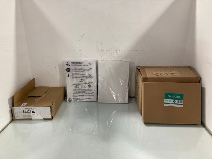 Lot 1137  
            Marchington SR12 - Parcel Delivery Only 

                
BOX OF A4 LAPBOARDS TO INCLUDE LASER COPIER A4 PAPER: LOCATION - E8