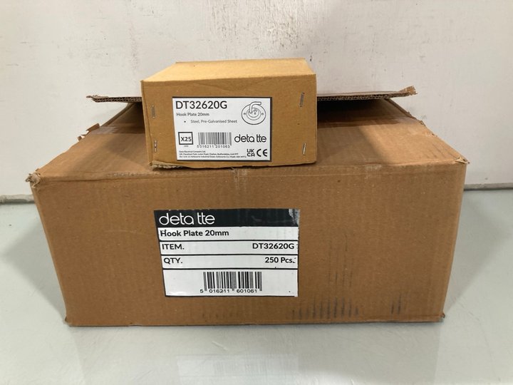 Lot 1141  
            Marchington SR12 - Parcel Delivery Only 

                
QTY OF HOOK PLATES 20MM: LOCATION - E8