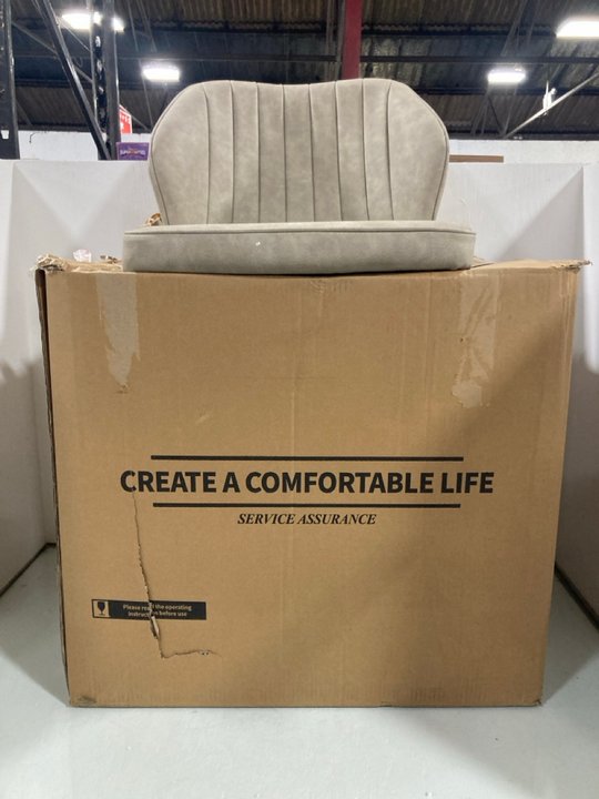 Lot 1144  
            Marchington SR12 - Parcel Delivery Only 

                
2 X DINING CHAIRS IN BEIGE: LOCATION - E8