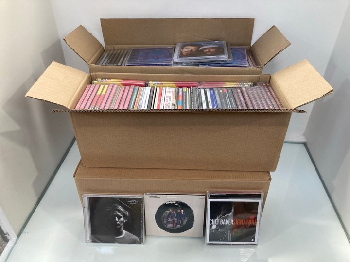 Lot 1218  
            Marchington SR12 - Parcel Delivery Only 

                
QTY OF ASSORTED CDS TO INCLUDE LOU REED ULTRASONIC RECORDING STUDIO NEW YORK 1972...
