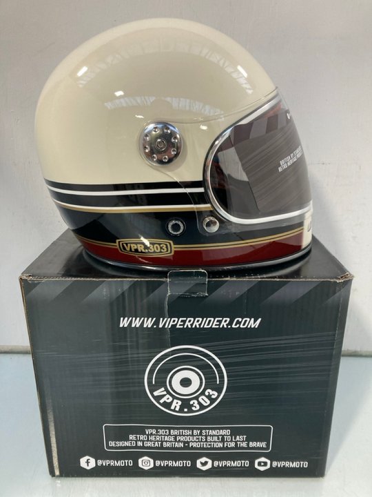 Lot 1246  
            Marchington SR12 - Parcel Delivery Only 

                
VIPER RIDER F656 VINTAGE CHEQUER FULL FACE MOTORCYCLE HELMET IN CREAM/BURGUNDY - ...