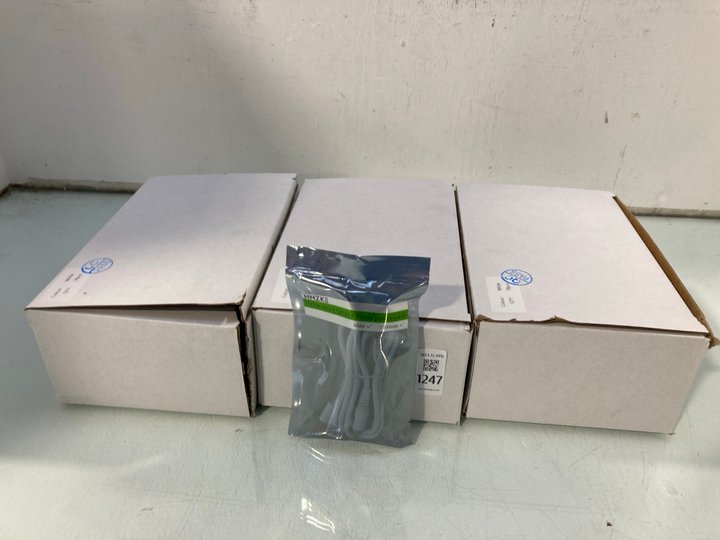 Lot 1247  
            Marchington SR12 - Parcel Delivery Only 

                
3 X BOXES OF HNZKE USB 1.35MM CHARGING CABLES IN WHITE: LOCATION - E3