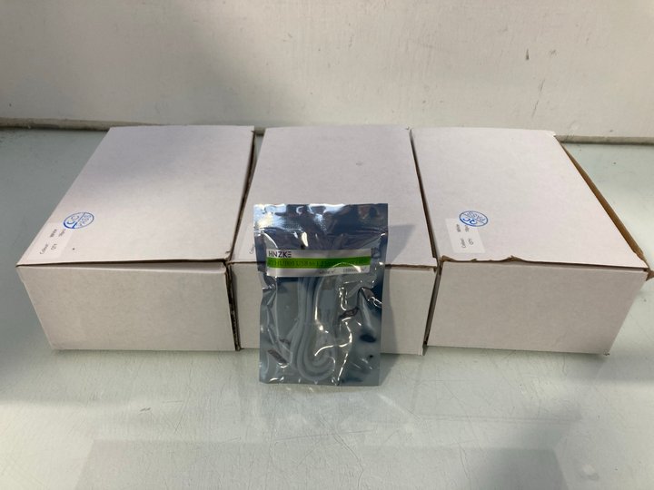 Lot 1248  
            Marchington SR12 - Parcel Delivery Only 

                
3 X BOXES OF HNZKE USB 1.35MM CHARGING CABLES IN WHITE: LOCATION - E3