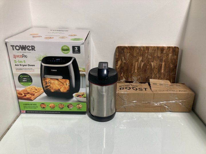 Lot 125  
            Marchington SR12 - Parcel Delivery Only 

                
QTY OF ASSORTED ITEMS TO INCLUDE TOWER EXPRESS PRO 5 IN 1 AIR FRYER OVEN: LOCATIO...