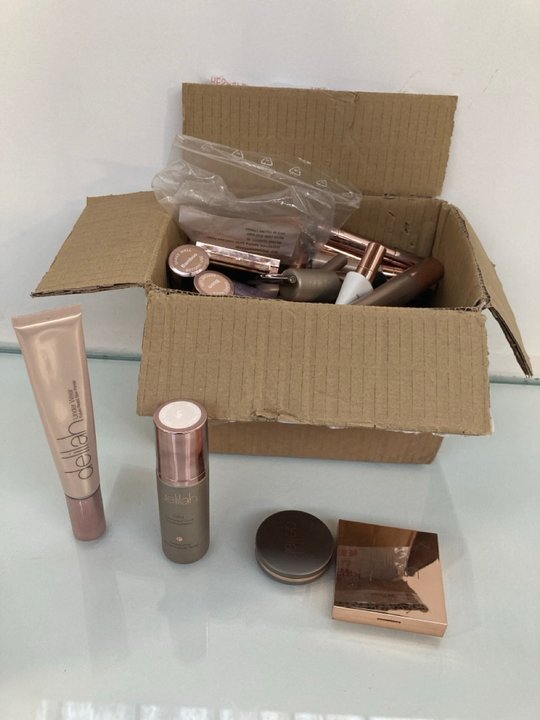 Lot 1274  
            Marchington SR12 - Parcel Delivery Only 

                
QTY OF ASSORTED MAKE UP ITEMS TO INCLUDE DELILAH COLOUR INTENSE EYE SHADOW PALETT...