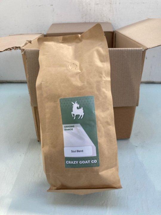 Lot 1288  
            Marchington SR12 - Parcel Delivery Only 

                
BOX OF CRAZY GOAT CO 1KG ORIGINS RANGE SOUL BLEND COFFEE BEANS - BBE UNKNOWN: LOC...