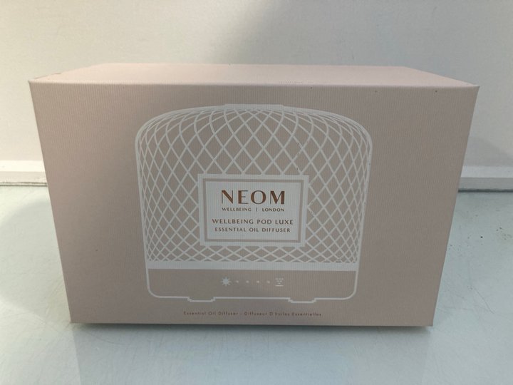 Lot 1298  
            Marchington SR12 - Parcel Delivery Only 

                
NEOM WELLBEING POD LUXE ESSENTIAL OIL DIFFUSER: LOCATION - E1