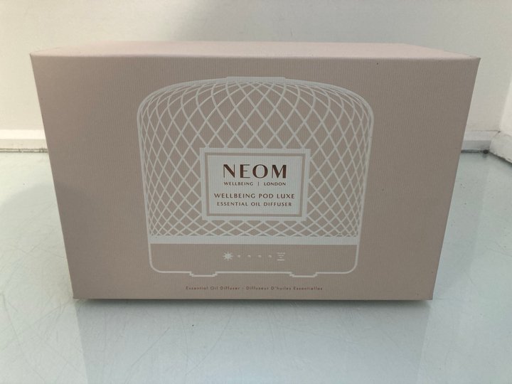 Lot 1301  
            Marchington SR12 - Parcel Delivery Only 

                
NEOM WELLBEING POD LUXE ESSENTIAL OIL DIFFUSER: LOCATION - E1
