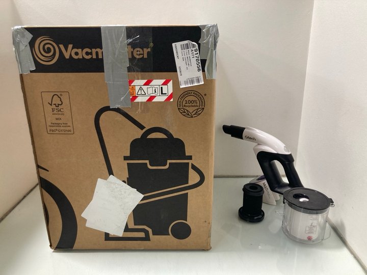 Lot 164  
            Marchington SR12 - Parcel Delivery Only 

                
GETCH MULTI PLATINUM CORDLESS HOOVER TO INCLUDE VACMASTER HOOVER: LOCATION - J8