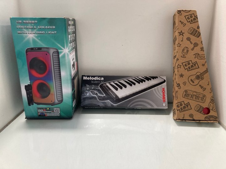 Lot 194  
            Marchington SR12 - Parcel Delivery Only 

                
QTY OF ASSORTED ITEMS TO INCLUDE VS-355BT PORTABLE SPEAKER WITH MICROPHONE: LOCAT...