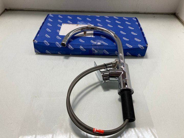 Lot 202  
            Marchington SR12 - Parcel Delivery Only 

                
BAUEDGE KITCHEN MIXER TAP IN CHROME: LOCATION - J12