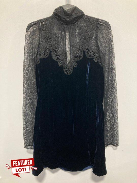 Lot 26  
            Marchington SR12 - Parcel Delivery Only 

                
ME & EM SILK BLEND VELVET MINI DRESS IN BLACK/MIDNIGHT NAVY - UK SIZE: 8 - ORIGIN...
