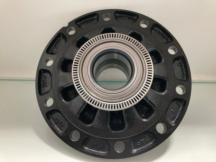 Lot 285  
            Marchington SR12 - Parcel Delivery Only 

                
SAF HOLLAND SAF HUB UNIT ORIGINAL RRP £299.99: LOCATION - J15