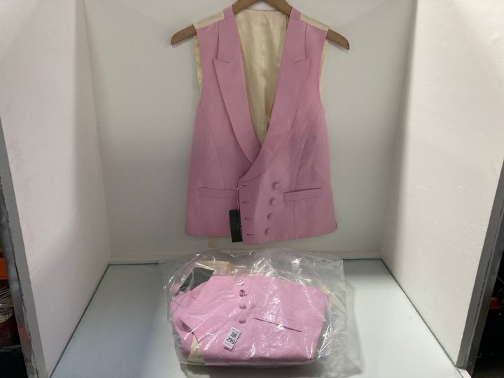 Lot 290  
            Marchington SR12 - Parcel Delivery Only 

                
2 X OLIVER BROWN LONDON DOUBLE BREASTED LINEN WAISTCOAT IN PINK - UK SIZES: 38L &...