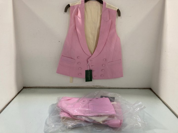 Lot 306  
            Marchington SR12 - Parcel Delivery Only 

                
2 X OLIVER BROWN LONDON DOUBLE BREASTED LINEN WAISTCOAT IN PINK - UK SIZES: 46R &...