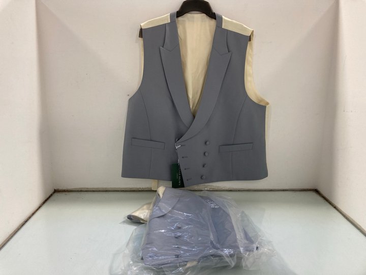 Lot 313  
            Marchington SR12 - Parcel Delivery Only 

                
2 X OLIVER BROWN LONDON DOUBLE BREASTED LINEN WAISTCOAT IN GREY - UK SIZE: 46R: L...