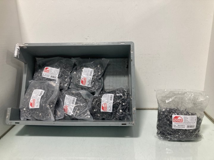 Lot 409  
            Marchington SR12 - Parcel Delivery Only 

                
QTY OF HUGHES FORREST ALUMINIUM CLOUT: LOCATION - I14