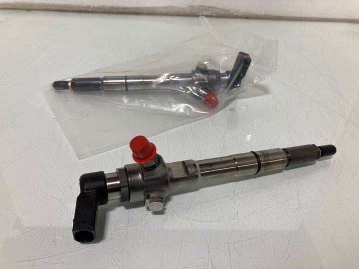 Lot 431  
            Marchington SR12 - Parcel Delivery Only 

                
2 X DIESEL FUEL INJECTORS: LOCATION - I13