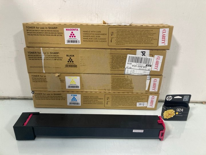 Lot 473  
            Marchington SR12 - Parcel Delivery Only 

                
QTY OF ASSORTED ITEMS TO INCLUDE SHARP TONER IN CYAN: LOCATION - I12