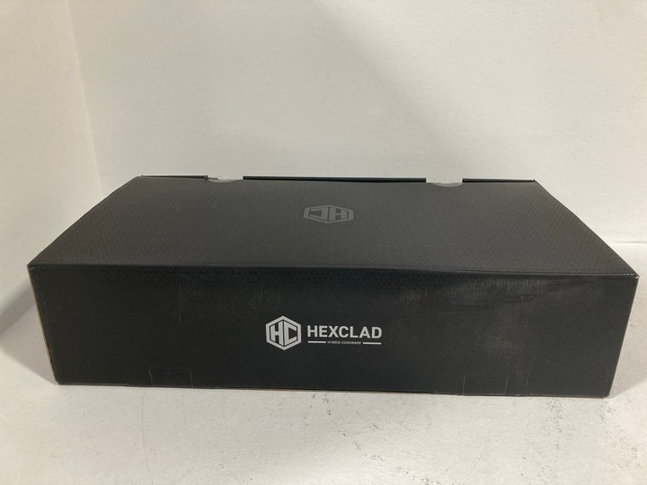 Lot 47  
            Marchington SR12 - Parcel Delivery Only 

                
HEXCLAD HYBRID COOKWARE SEVEN PIECE COOKWARE SET - ORIGINAL RRP: £449.00: LOCATIO...