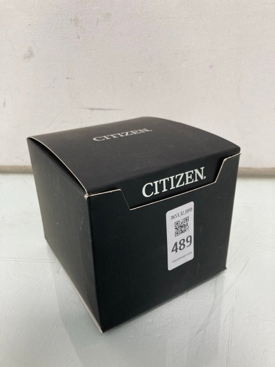 Lot 489  
            Marchington SR12 - Parcel Delivery Only 

                
CITIZEN ECO DRIVE FIELD WATCH WITH A GREEN CANVAS STRAP: LOCATION - I11