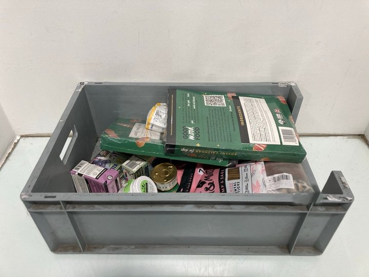 Lot 498  
            Marchington SR12 - Parcel Delivery Only 

                
QTY OF ASSORTED PET ITEMS TO INCLUDE POOCH & MUTT ADVENT CALENDAR FOR DOGS: LOCAT...