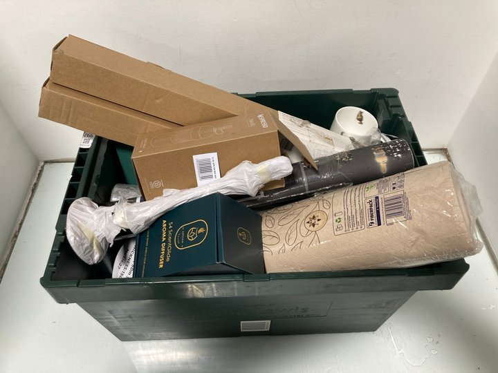 Lot 538  
            Marchington SR12 - Parcel Delivery Only 

                
QTY OF ASSORTED HOUSEHOLD ITEMS TO INCLUDE S4 SCENT GLADE AROMA DIFFUSER: LOCATIO...