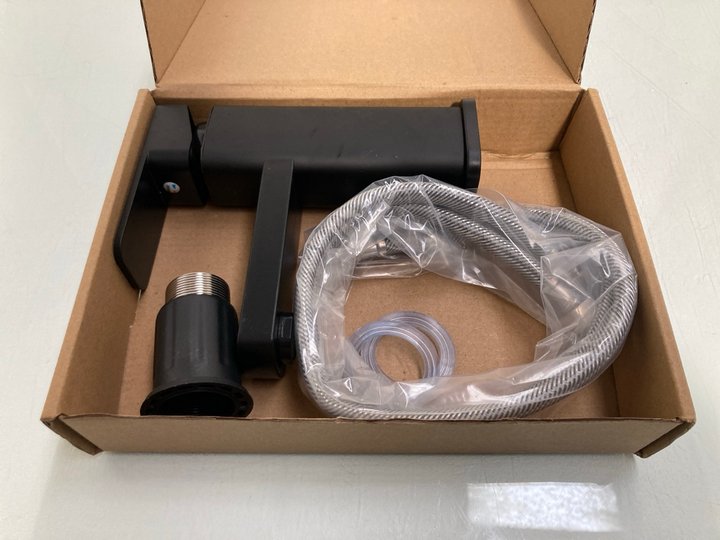 Lot 55  
            Marchington SR12 - Parcel Delivery Only 

                
BLACK BASIN FAUCET WITH HOT AND COLD WATER MIXER BATHROOM SINK: LOCATION - J3