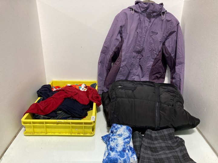 Lot 569  
            Marchington SR12 - Parcel Delivery Only 

                
QTY OF ASSORTED KIDS CLOTHING TO INCLUDE SCHOOL COLOURS SKIRT W26" L20": LOCATION...