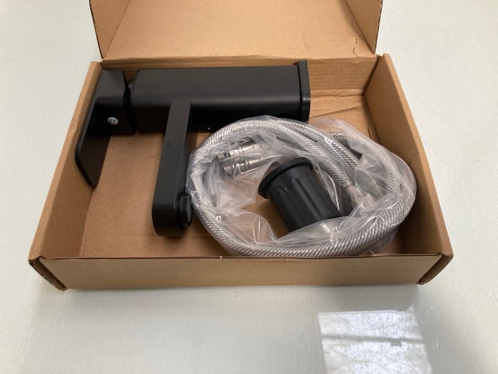 Lot 56  
            Marchington SR12 - Parcel Delivery Only 

                
BLACK BASIN FAUCET WITH HOT AND COLD WATER MIXER BATHROOM SINK: LOCATION - J3