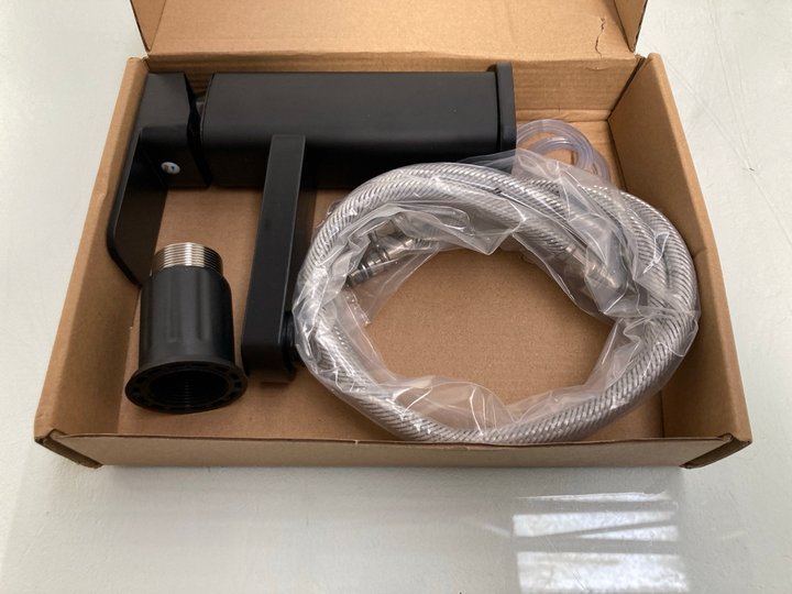 Lot 57  
            Marchington SR12 - Parcel Delivery Only 

                
BLACK BASIN FAUCET WITH HOT AND COLD WATER MIXER BATHROOM SINK: LOCATION - J3