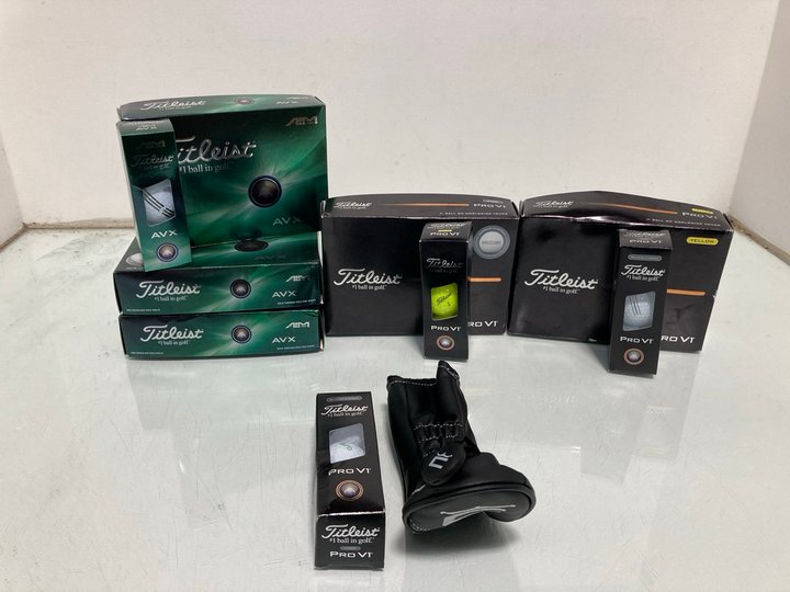 Lot 621  
            Marchington SR12 - Parcel Delivery Only 

                
QTY OF ASSORTED GOLFING ITEMS TO INCLUDE TITLEIST PRO V1 GOLF BALLS: LOCATION - I4