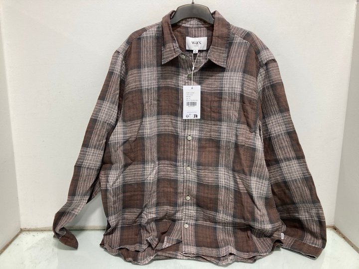 Lot 630  
            Marchington SR12 - Parcel Delivery Only 

                
WAX LONDON JAUNT LONG SLEEVE SHIRT IN BROWN CHECK - UK SIZE: XL: LOCATION - I4
