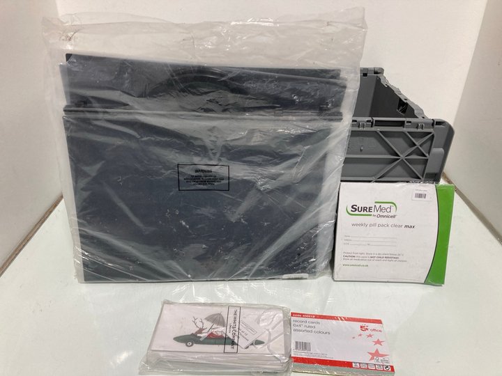 Lot 636  
            Marchington SR12 - Parcel Delivery Only 

                
QTY OF ASSORTED STATIONARY ITEMS TO INCLUDE SIDEWALK CHALK: LOCATION - I4